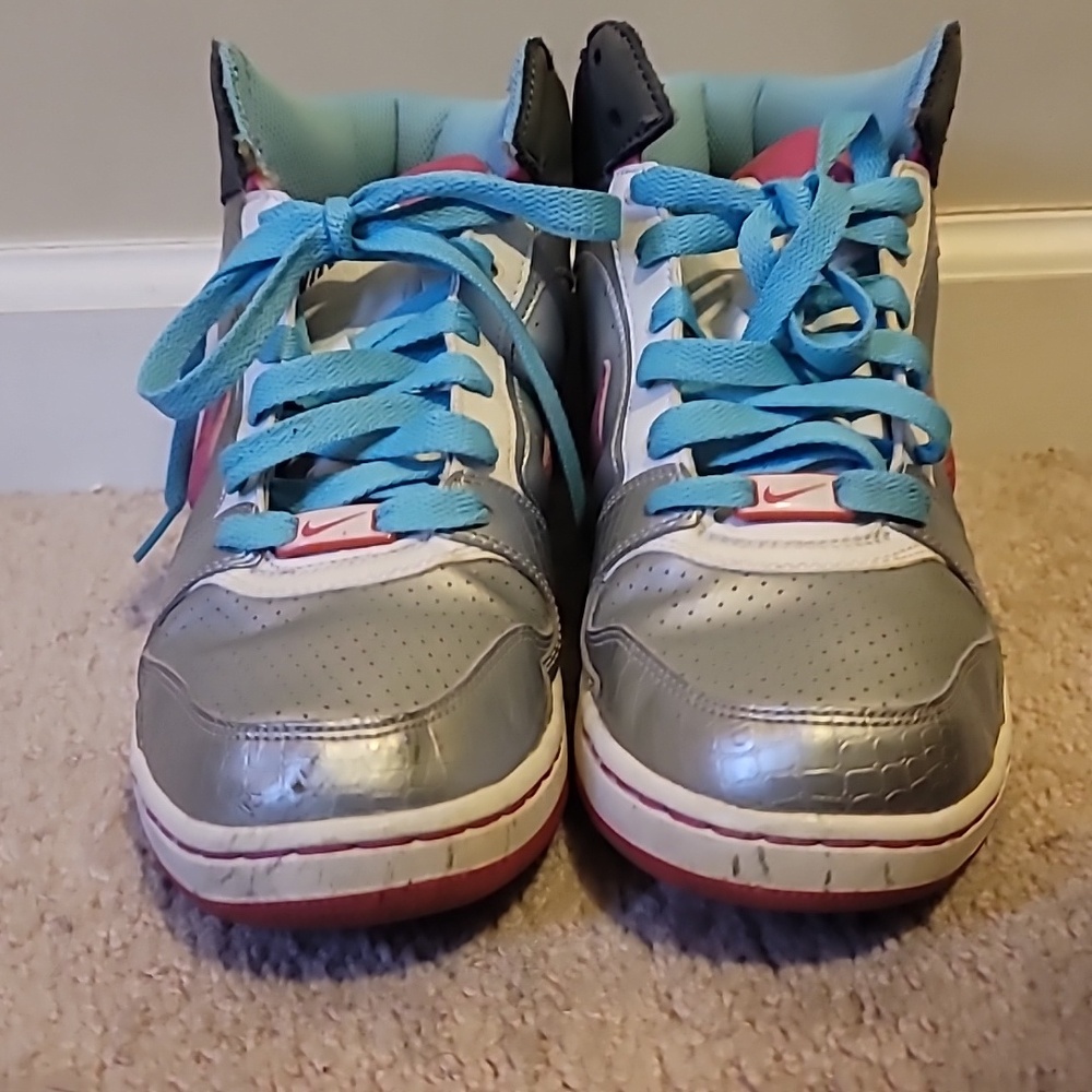 Nike Air Prestige II Size 8 II Silver Metallic/Grey/Magenta Sneakers